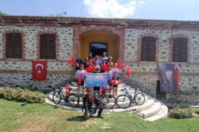 AYDIN AĞIR PEDALLAR BİSİKLET GRUBU ZAFER BAYRAMI İÇİN ÇİNE'YE PEDAL ÇEVİRDİ