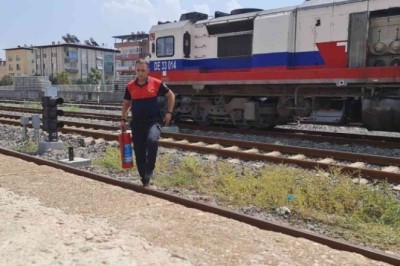 YÜK TRENİNDE YANGIN ÇIKTI