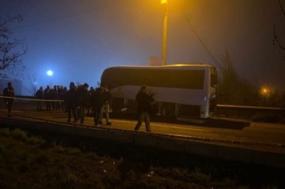 DİYARBAKIR'DA POLİSE HAİN SALDIRI; 8'İ POLİS 9 YARALI!