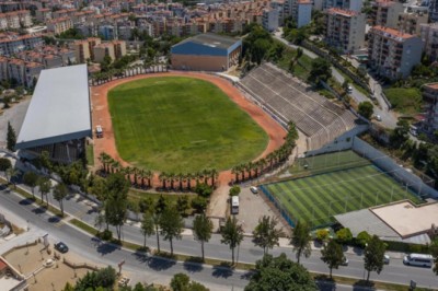 KUŞADASI BELEDİYESİ’NDEN GELECEĞİN YILDIZ FUTBOLCULARI İÇİN BÜYÜK YATIRIM