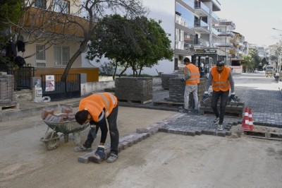 CUMHURİYET MAHALLESİ’NDE YOL ÇALIŞMASI DEVAM EDİYOR