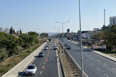 SÜRÜCÜ YAYA GEÇİDİNDEN GEÇEN VATANDAŞI EZDİ