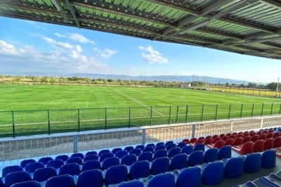 KARDEŞKÖY FUTBOL SAHASI İÇİN ÇALIŞMALAR YAPILIYOR