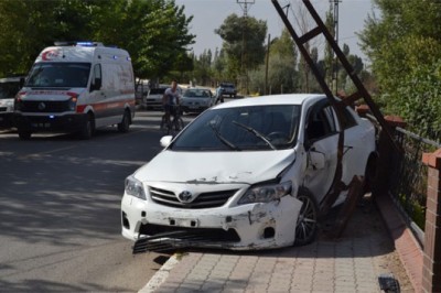 NAZİLLİ'DE ALKOLLÜ SÜRÜCÜ ORTALIĞI SAVAŞ ALANINA ÇEVİRDİ!