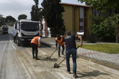 KUŞADASI’NIN GÖZ ALICI TURİSTİK ÇARŞILARI BAKIMDA!