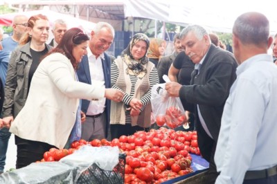 'TOPUKLU EFE' SULTANHİSAR PAZARI'NDA ESNAFLA BULUŞTU!