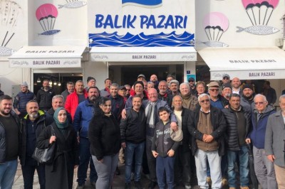 ALTUNGÜN BALIK PAZARINDA